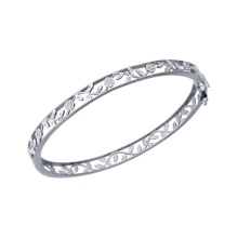 Жіночий браслет з білого золота (78 фото): моделі з жовтим металом з топазами і сапфірами, тонкі і товсті на руку, від Тіффані