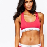 Жіночу нижню білизну Calvin Klein (67 фото): скільки коштує комплект спортивного та іншого білизни від Кельвін Кляйн, розмірна сітка