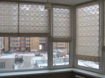 Жалюзі на балкон (49 фото): які жалюзі краще вибрати на балконні вікна і лоджію? Вертикальні, горизонтальні та інші моделі для захисту від сонця