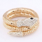 Жорсткий браслет із золота (81 фото): жіночі плоскі моделі на руку з жовтого золота 585 проби, відгуки