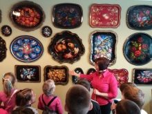 Жостовский піднос: історія промислу, етапи розпису посуду. Форми розписного посуду