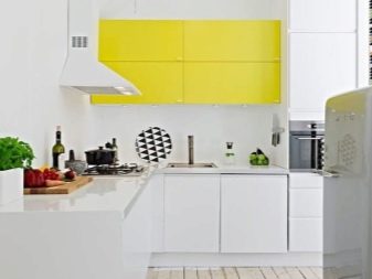 Жовта кухня (88 фото): кухонні гарнітури чорно, біло-зелено – та синьо-жовтого, лимонного і інших кольорів в інтер’єрі, приклади дизайну