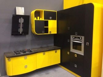 Жовта кухня (88 фото): кухонні гарнітури чорно, біло-зелено – та синьо-жовтого, лимонного і інших кольорів в інтер’єрі, приклади дизайну