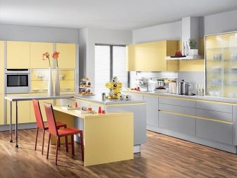 Жовта кухня (88 фото): кухонні гарнітури чорно, біло-зелено – та синьо-жовтого, лимонного і інших кольорів в інтер’єрі, приклади дизайну