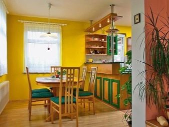 Жовта кухня (88 фото): кухонні гарнітури чорно, біло-зелено – та синьо-жовтого, лимонного і інших кольорів в інтер’єрі, приклади дизайну