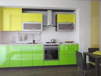 Жовта кухня (88 фото): кухонні гарнітури чорно, біло-зелено – та синьо-жовтого, лимонного і інших кольорів в інтер’єрі, приклади дизайну