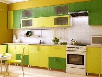 Жовта кухня (88 фото): кухонні гарнітури чорно, біло-зелено – та синьо-жовтого, лимонного і інших кольорів в інтер’єрі, приклади дизайну