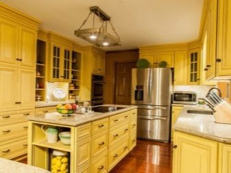 Жовта кухня (88 фото): кухонні гарнітури чорно, біло-зелено – та синьо-жовтого, лимонного і інших кольорів в інтер’єрі, приклади дизайну