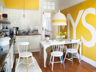 Жовта кухня (88 фото): кухонні гарнітури чорно, біло-зелено – та синьо-жовтого, лимонного і інших кольорів в інтер’єрі, приклади дизайну