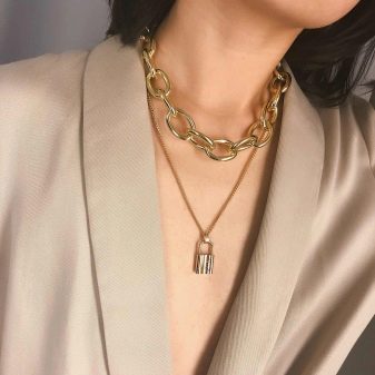 Жовте золото (27 фото): що це таке? 585, 750 і інші проби, хімічний склад, колір сплаву і відтінки, критерії вибору