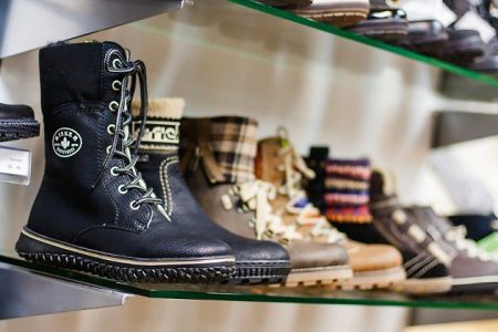 Зимові чоботи Рікер (61 фото): жіночі моделі 2020 на зиму з натуральної шкіри і дутики німецької фірми Rieker, відгуки