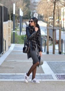 Зимові кросівки Адідас (60 фото): Терекс, Adidas Climaproof і Climawarm, моделі з хутром, високі, теплі дитячі Нео