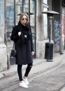 Зимові кросівки Адідас (60 фото): Терекс, Adidas Climaproof і Climawarm, моделі з хутром, високі, теплі дитячі Нео