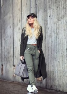 Зимові кросівки Адідас (60 фото): Терекс, Adidas Climaproof і Climawarm, моделі з хутром, високі, теплі дитячі Нео