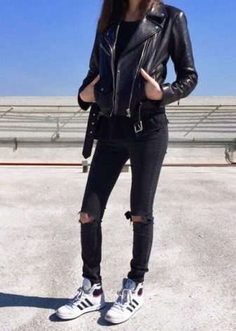 Зимові кросівки Адідас (60 фото): Терекс, Adidas Climaproof і Climawarm, моделі з хутром, високі, теплі дитячі Нео