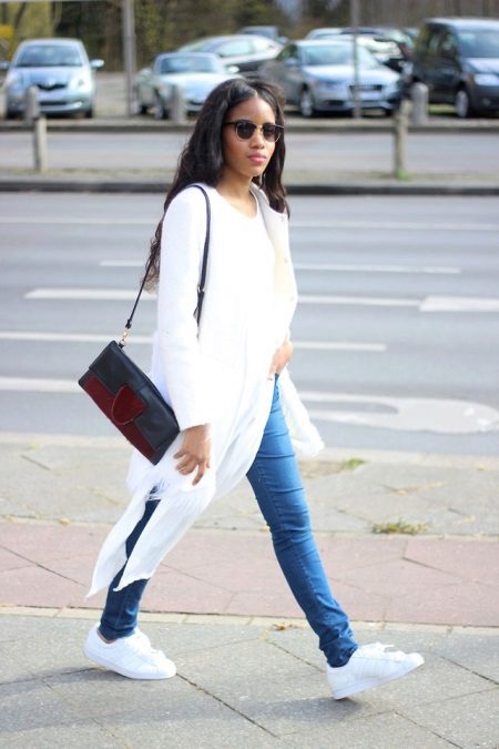 Зимові кросівки Адідас (60 фото): Терекс, Adidas Climaproof і Climawarm, моделі з хутром, високі, теплі дитячі Нео