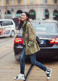 Зимові кросівки Адідас (60 фото): Терекс, Adidas Climaproof і Climawarm, моделі з хутром, високі, теплі дитячі Нео