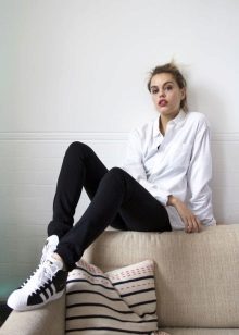 Зимові кросівки Адідас (60 фото): Терекс, Adidas Climaproof і Climawarm, моделі з хутром, високі, теплі дитячі Нео