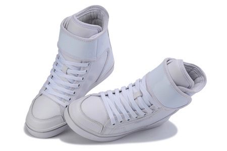 Зимові кросівки Адідас (60 фото): Терекс, Adidas Climaproof і Climawarm, моделі з хутром, високі, теплі дитячі Нео