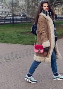 Зимові кросівки Найк (88 фото): з хутром, Nike Air Max Air Force, білі теплі моделі, для бігу, дитячі і високі, скільки коштують