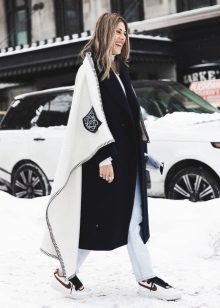 Зимові кросівки Найк (88 фото): з хутром, Nike Air Max Air Force, білі теплі моделі, для бігу, дитячі і високі, скільки коштують