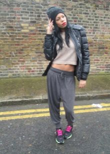 Зимові кросівки Найк (88 фото): з хутром, Nike Air Max Air Force, білі теплі моделі, для бігу, дитячі і високі, скільки коштують