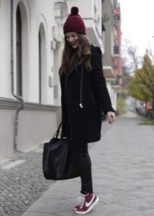 Зимові кросівки Найк (88 фото): з хутром, Nike Air Max Air Force, білі теплі моделі, для бігу, дитячі і високі, скільки коштують