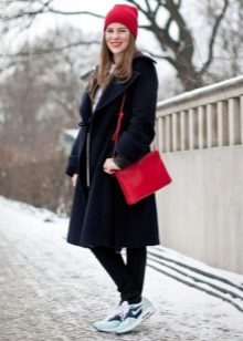 Зимові кросівки Найк (88 фото): з хутром, Nike Air Max Air Force, білі теплі моделі, для бігу, дитячі і високі, скільки коштують