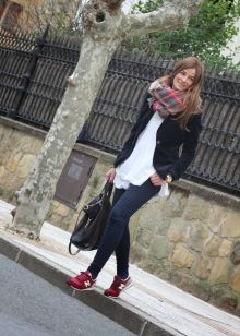 Зимові кросівки New Balance (51 фото): жіночі моделі з хутром, високі теплі коричневі, дитячі, відгуки про Нью Баланс