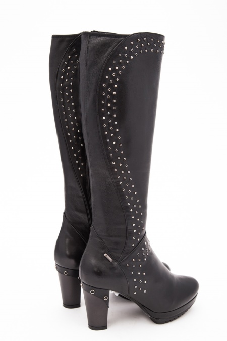 Зимові італійські чоботи (68 фото): напівчоботи жіночі і черевики італійського виробництва