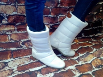 Зимові жіночі чоботи з натуральної шкіри фінського виробництва (64 фото): моделі на повну ногу, дутики, вироблені в Фінляндії