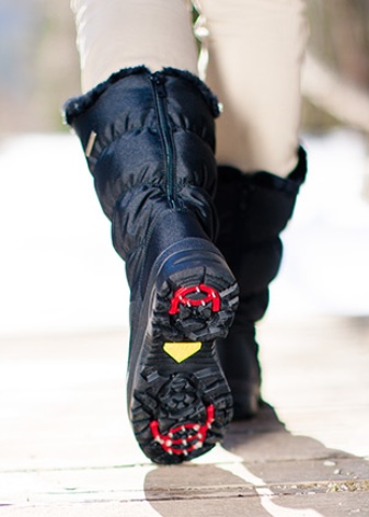 Зимові жіночі чоботи з натуральної шкіри фінського виробництва (64 фото): моделі на повну ногу, дутики, вироблені в Фінляндії