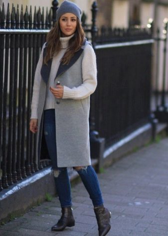 Зимові жіночі шапки 2020-2021 (77 фото): хутряні моделі, шапки-вушанки, з помпоном і з вушками, кубанка, з козирком шкіряні