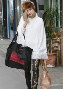 Зимові жіночі шапки 2020-2021 (77 фото): хутряні моделі, шапки-вушанки, з помпоном і з вушками, кубанка, з козирком шкіряні