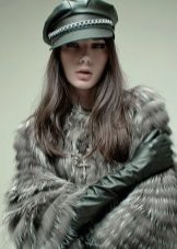 Зимова кепка (71 фото): жіночі хутряні моделі з козирком, бейсболки, з одворотом і вушками, в’язана, з нерпи та шкіри