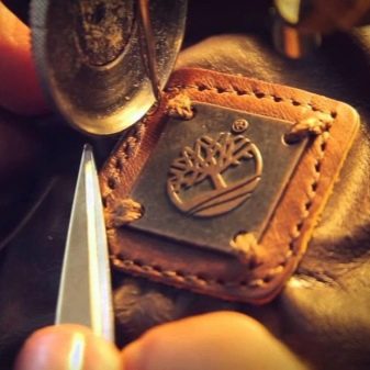 Зимове взуття Timberland: черевики і кросівки з хутром на зиму. З чим носити чорні і білі тімберленди?