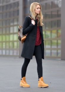 Зимове взуття Timberland: черевики і кросівки з хутром на зиму. З чим носити чорні і білі тімберленди?