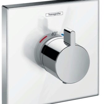 Змішувач для ванної Hansgrohe: вибираємо моделі з довгим виливом, з кріпленням на борт і термостатом, комплект 3 в 1 і підлоговий