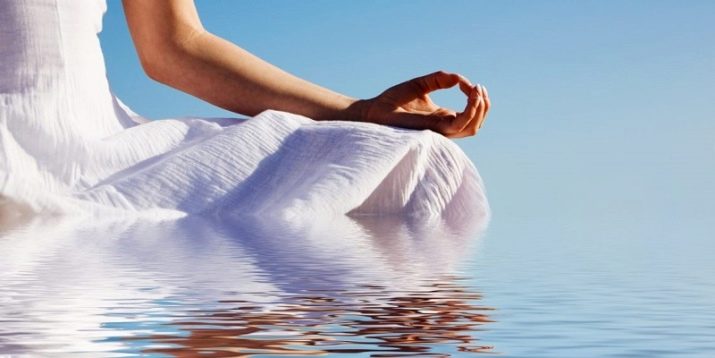 Значення бірюзового кольору: психологія кольору бірюза. Що символізує в одязі жінки?