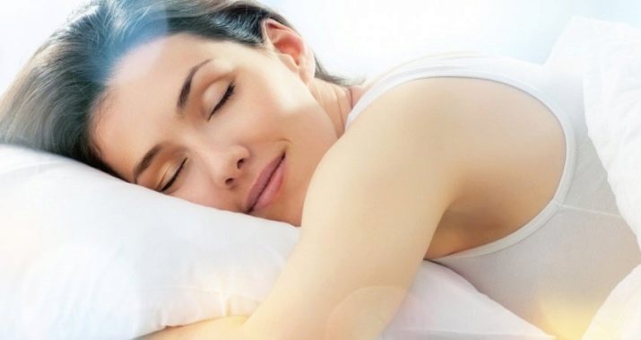 Значення блакитного кольору: що означає в психології людини? Характеристика блакитного кольору і що він символізує в одязі жінки?