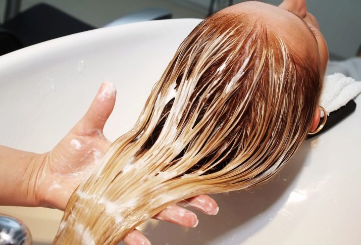 Зволожуючі бальзами для волосся: для зволоження пошкодженого і сухого волосся, професійні бальзами-ополіскувачі для дуже сухих пасм, відгуки